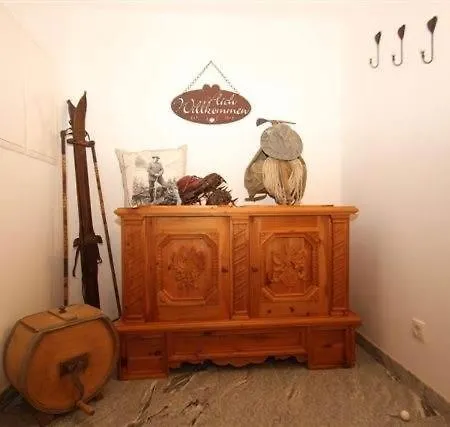 Gaestehaus Floery Tatil Evi Schruns